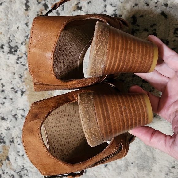 Sofft Sandals EUC - Picture 7 of 8